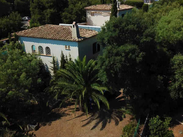 Villa Pastis aeriel front view