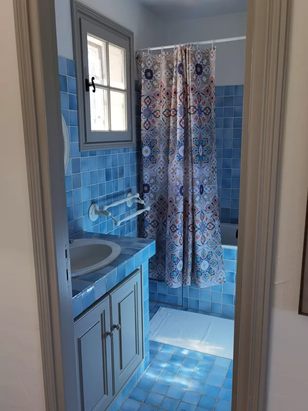 bath room, upper floor