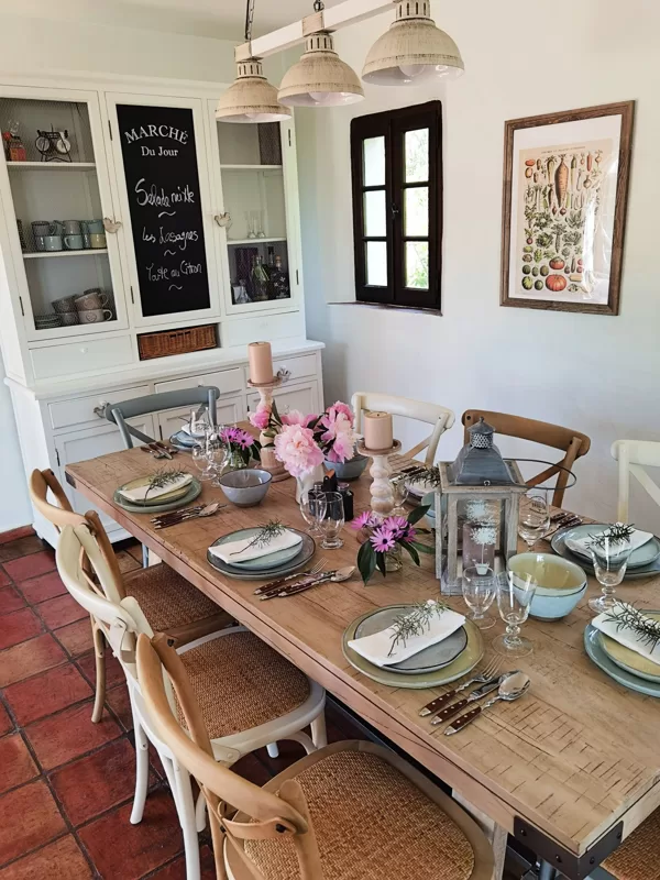 dining table
